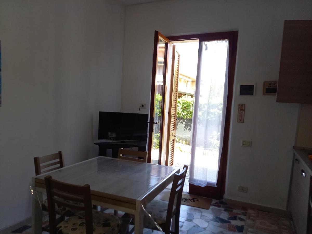 Bilocale Climatizzato A 850M Dalla Spiaggia Casa Katia 마리나디마사 외부 사진